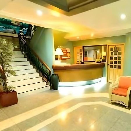 Tabok Richmond Plaza Hotel מראה חיצוני תמונה