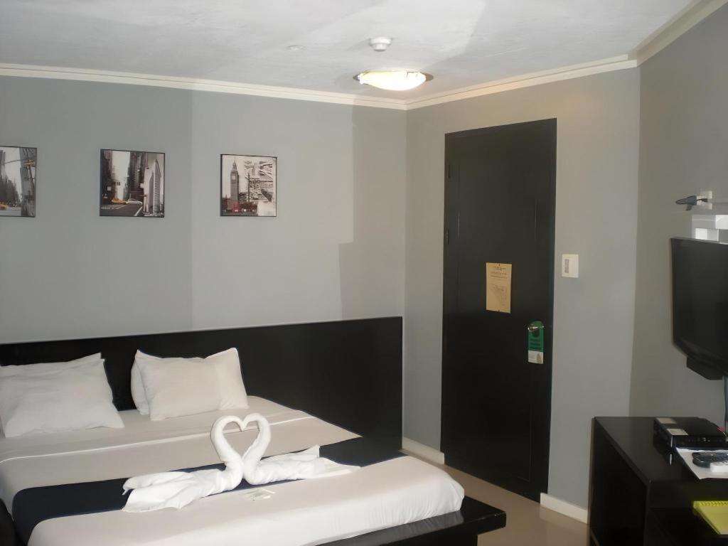 Tabok Richmond Plaza Hotel מראה חיצוני תמונה