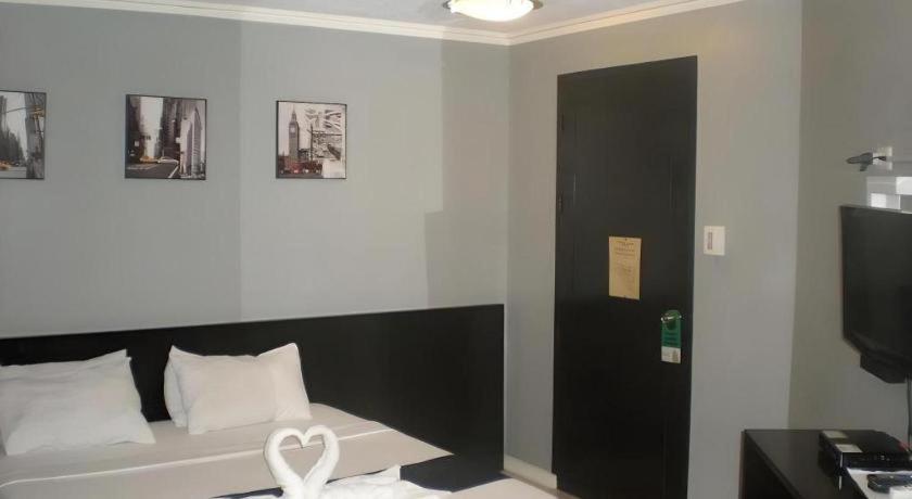 Tabok Richmond Plaza Hotel מראה חיצוני תמונה