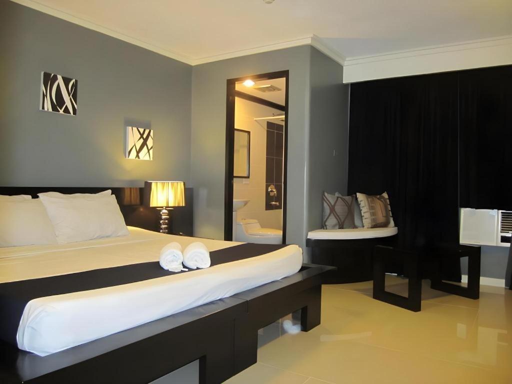 Tabok Richmond Plaza Hotel מראה חיצוני תמונה