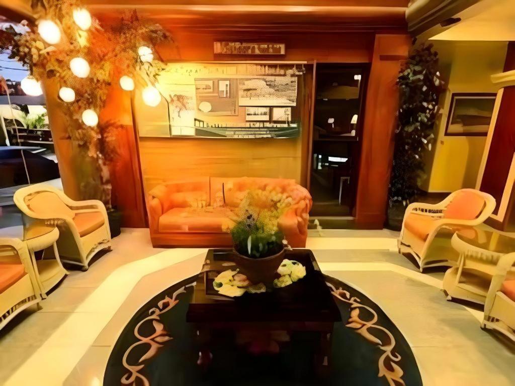 Tabok Richmond Plaza Hotel מראה חיצוני תמונה