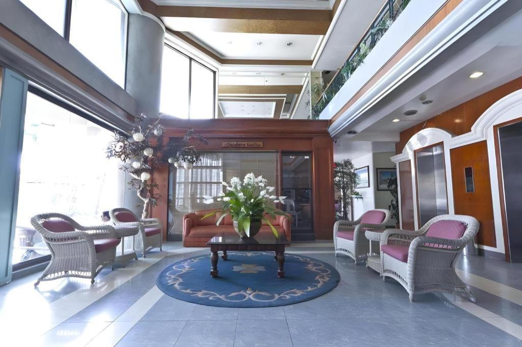 Tabok Richmond Plaza Hotel מראה חיצוני תמונה
